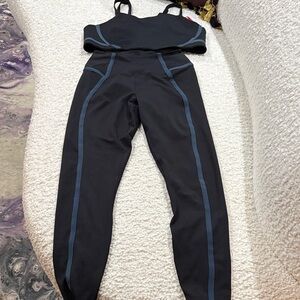 Nike Black 2 piece set Stunning!!! Top SzL.
Tights SzS New